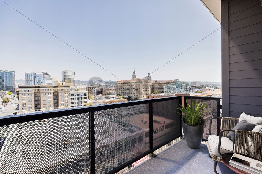 More Photos Of 1100 Webster St, Oakland Apartments For Lease