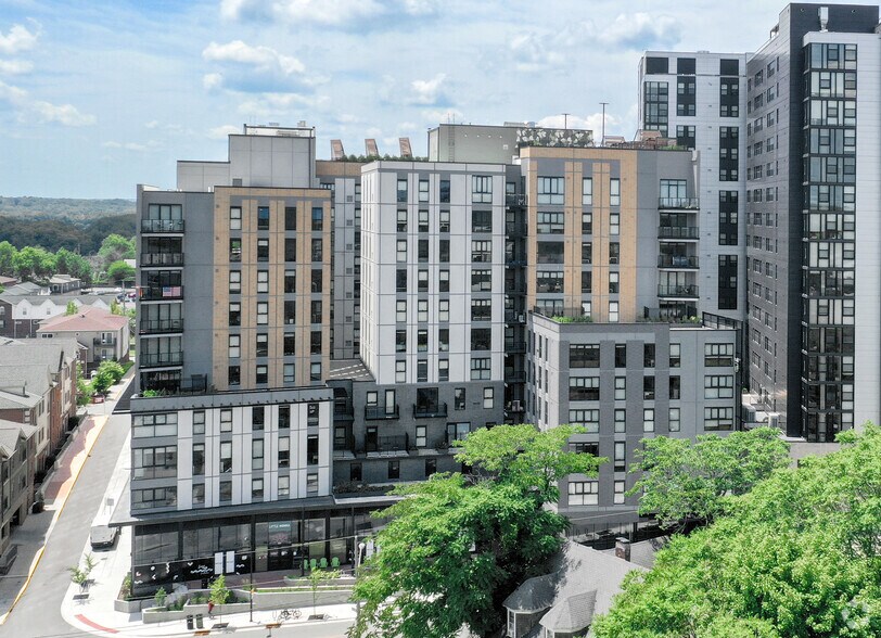 More Photos Of 111 S Salisbury St, West Lafayette Apartments For Lease