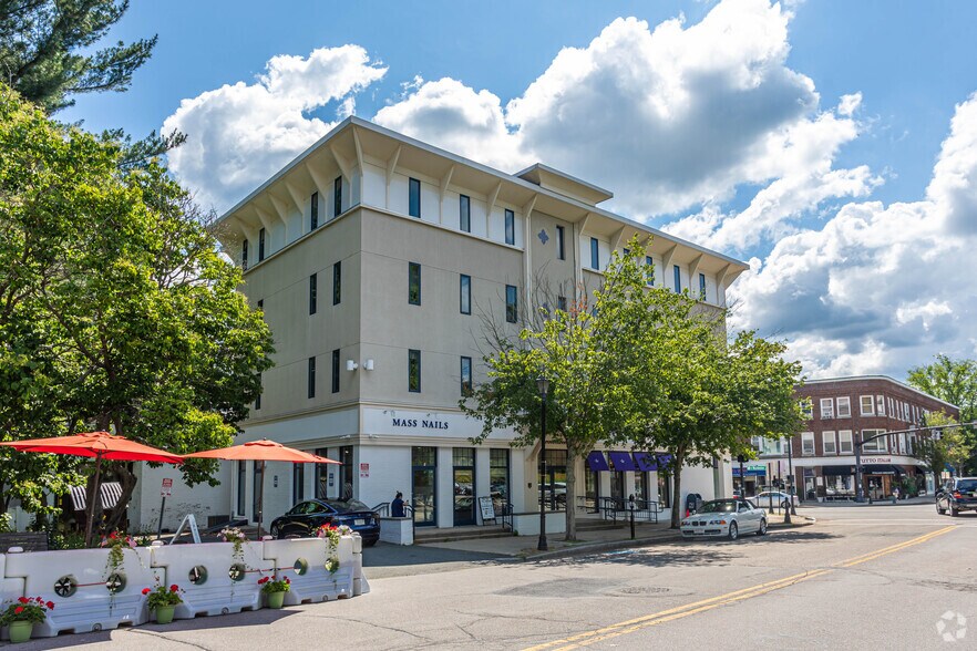 More Photos Of 8 Grove St, Wellesley Office For Lease