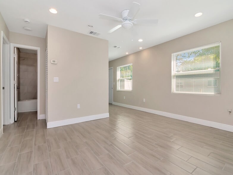 More Photos Of , Bradenton Multifamily For Sale
