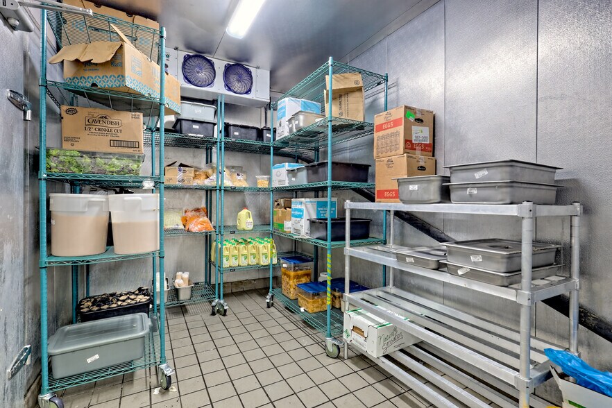 More Photos Of 515 Historic 441 Hwy, Cornelia Fast Food For Sale