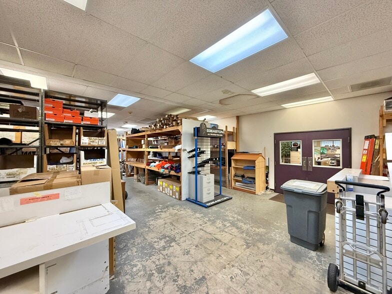 More Photos Of 8014 NE 13th Ave, Vancouver Freestanding For Sale