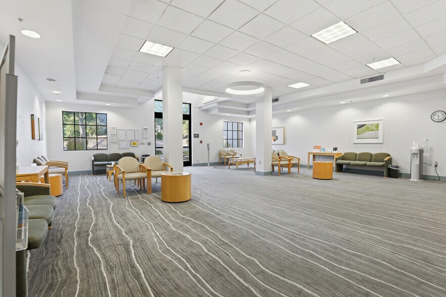 More Photos Of 30 Garden Ct, Monterey Medical For Sale