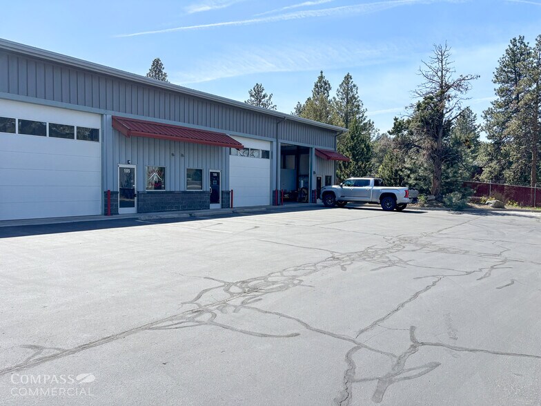 More Photos Of 63075 Crusher Ave, Bend Manufacturing For Sale