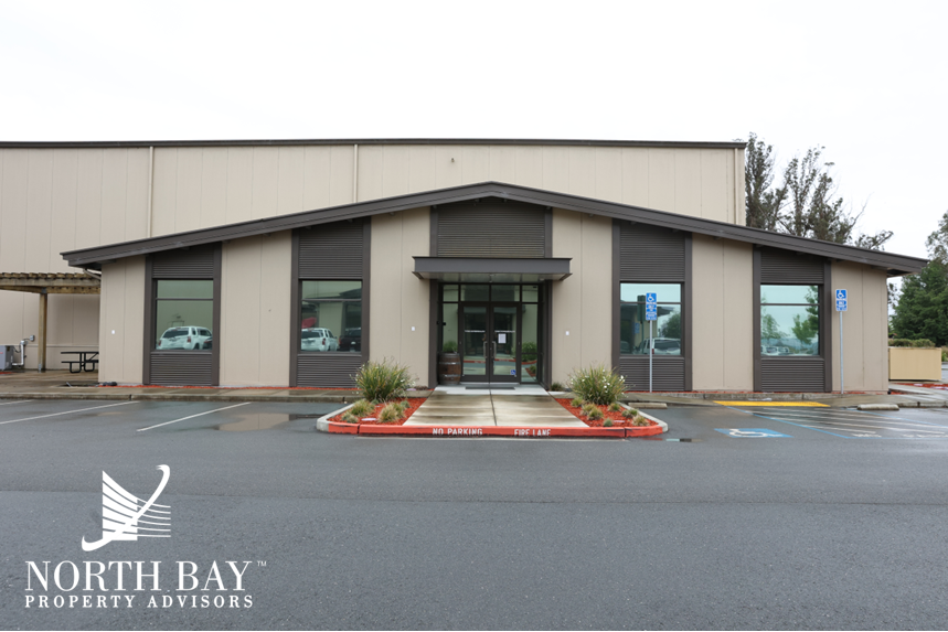 More Photos Of 3300 N Laughlin Rd, Santa Rosa Warehouse For Lease