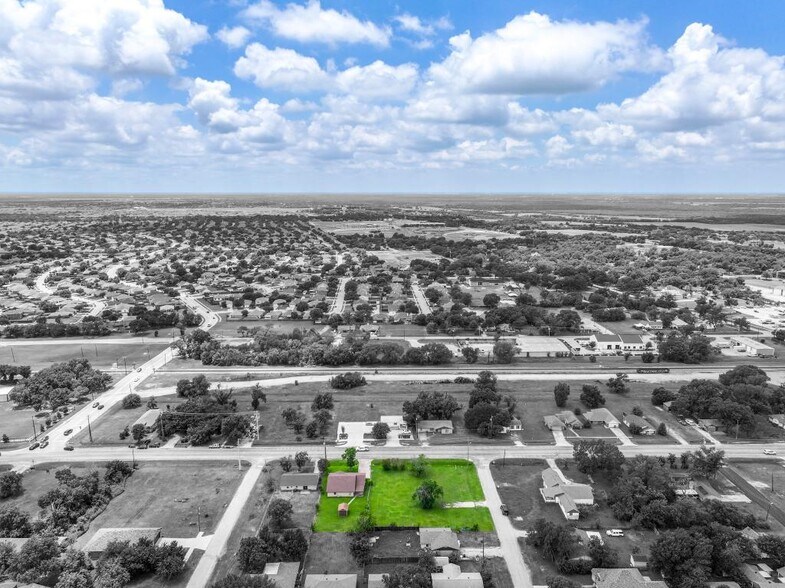 More Photos Of 604 E Broad St, Forney Office Residential For Sale