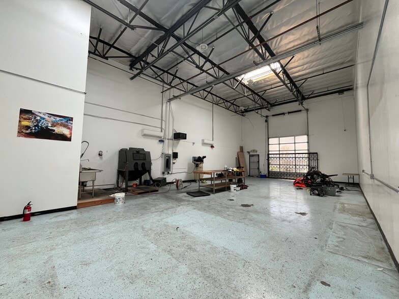 More Photos Of 909 S Cucamonga Ave, Ontario Warehouse For Sale