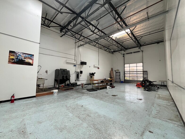 More Photos Of 909 S Cucamonga Ave, Ontario Warehouse For Sale