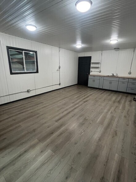 More Photos Of 10332 Rush St, El Monte Warehouse For Lease