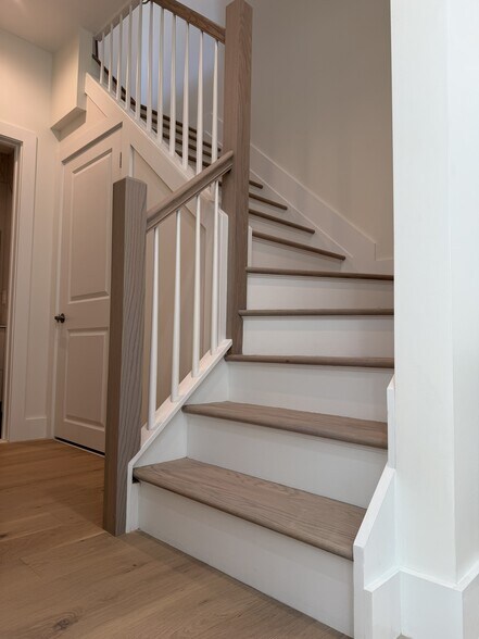 More Photos Of 1239 Forest Hill Rd, Staten Island Apartments For Sale