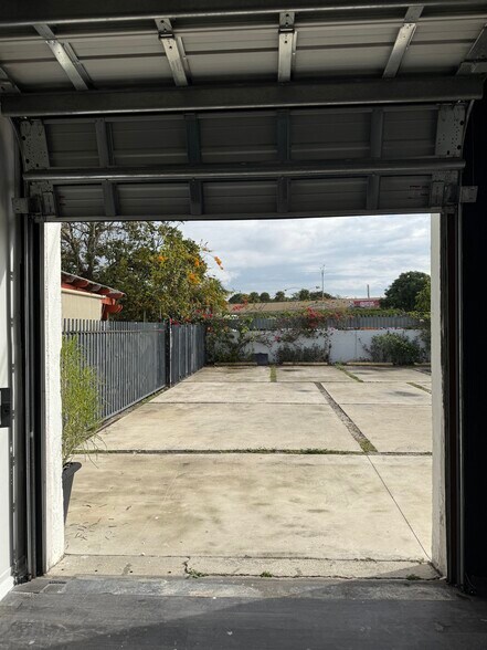 More Photos Of 12001-12009 NW 7th Ave, Miami Freestanding For Lease