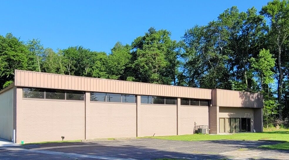 Primary Photo Of 3947 Bach Buxton Rd, Amelia Manufacturing For Sale