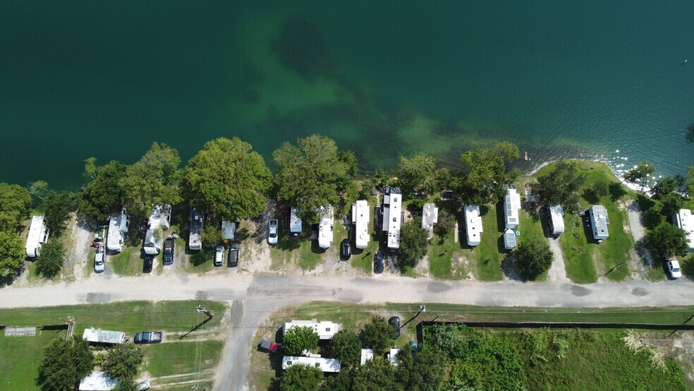 More Photos Of 19230 Morris Ave, Manvel Trailer Camper Park For Sale