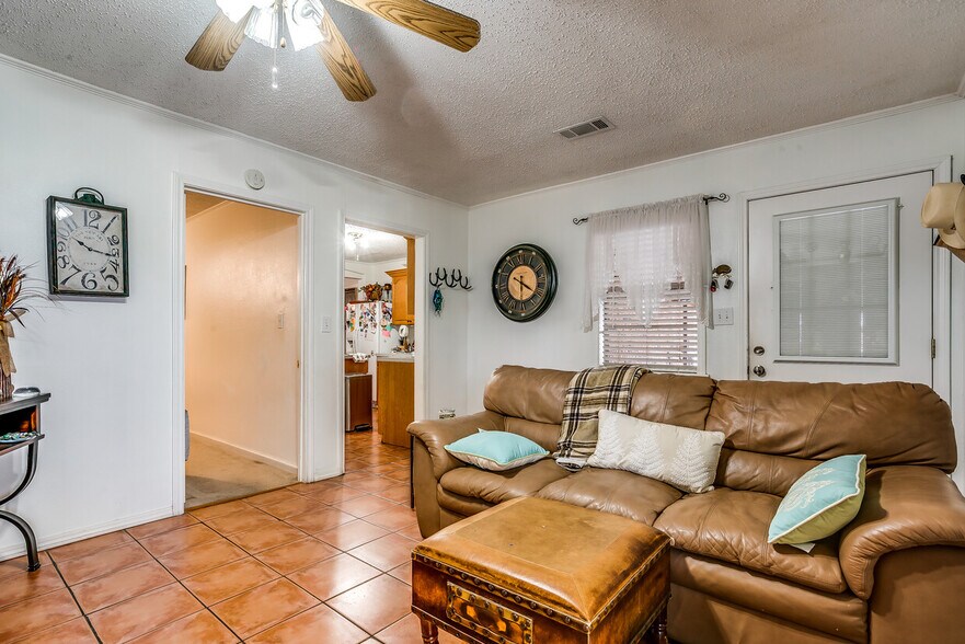 More Photos Of 14330 S Highway 281, Santo Trailer Camper Park For Sale