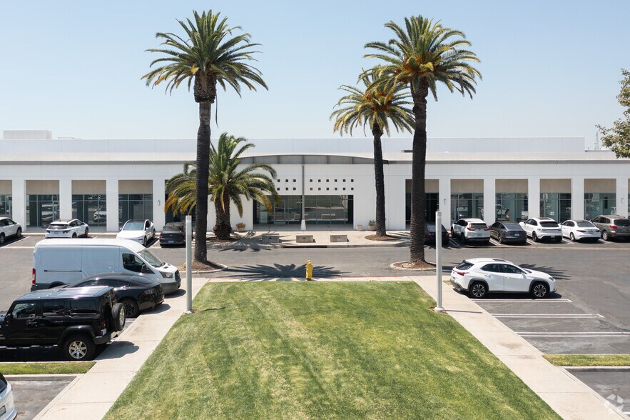 More Photos Of 14525 Valley View Ave, Santa Fe Springs Unknown For Lease