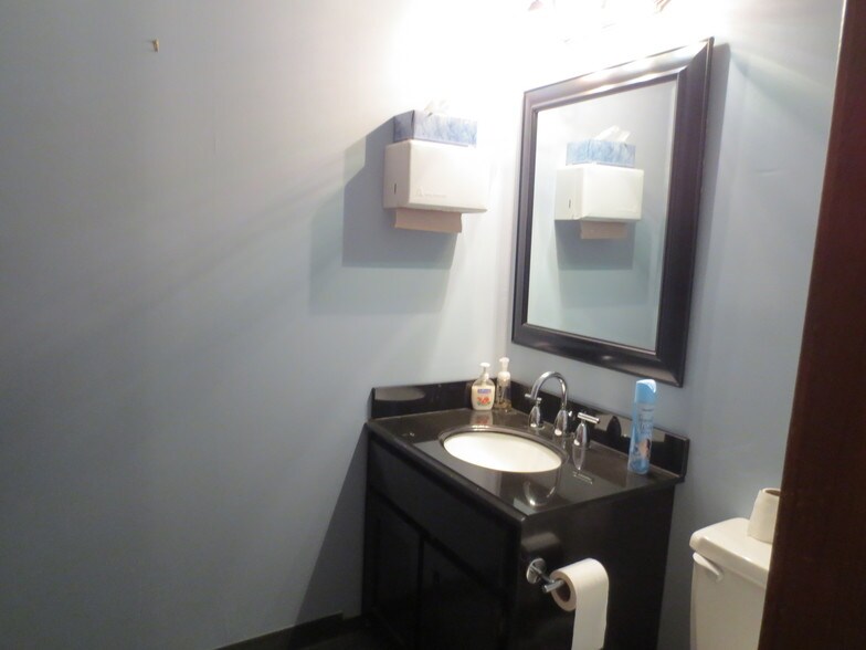 More Photos Of 11001 Fondren Rd, Houston Freestanding For Lease