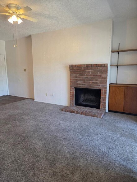 More Photos Of 2421 W Slaughter Ln, Austin Multifamily For Sale