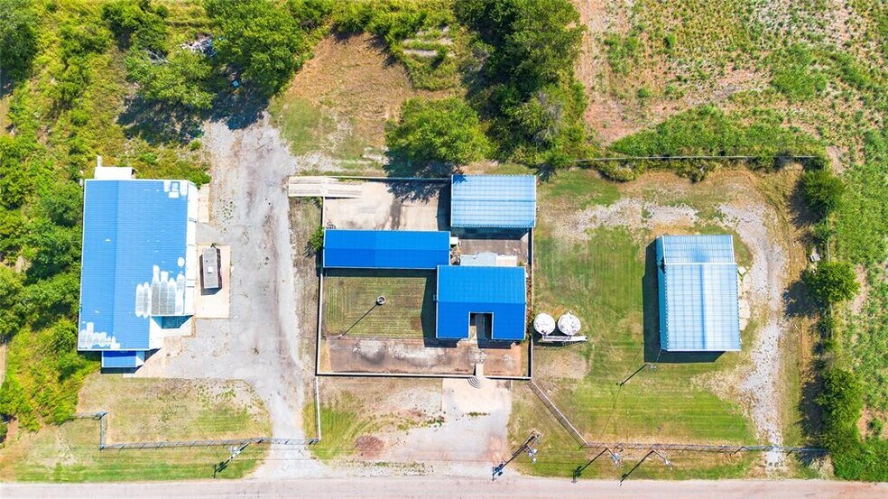 More Photos Of 2249 County Street 2810, Chickasha Industrial For Sale