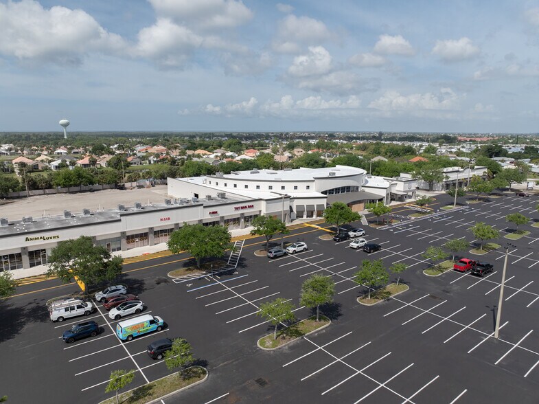 More Photos Of 10175 Tamiami Trl, Punta Gorda General Retail For Lease