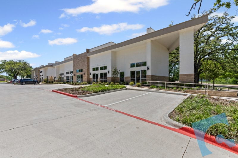 More Photos Of 1802 W Pleasant Ridge Rd, Arlington Medical For Sale