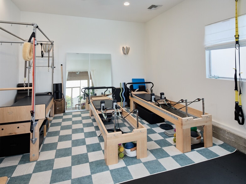 More Photos Of 112 Arena St, El Segundo Office For Sale