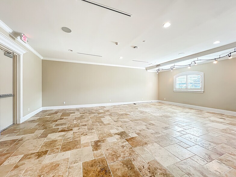More Photos Of 4850 Holopaw Rd, Saint Cloud Office For Sale