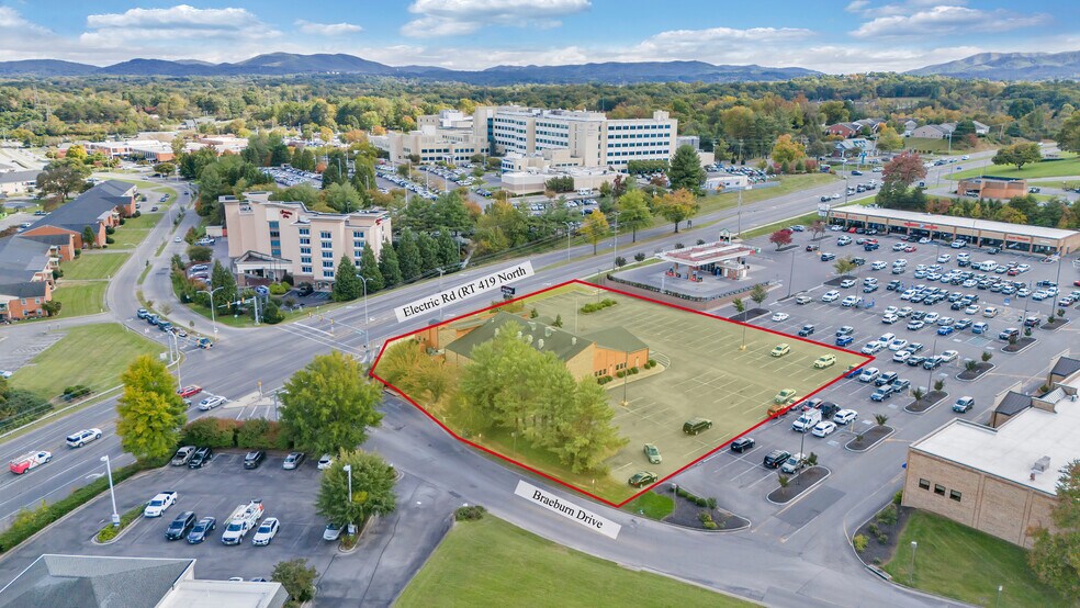 More Photos Of 1650 Braeburn Dr, Salem Restaurant For Sale