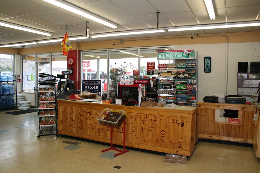 More Photos Of 1 N Clark St, Park City Convenience Store For Sale