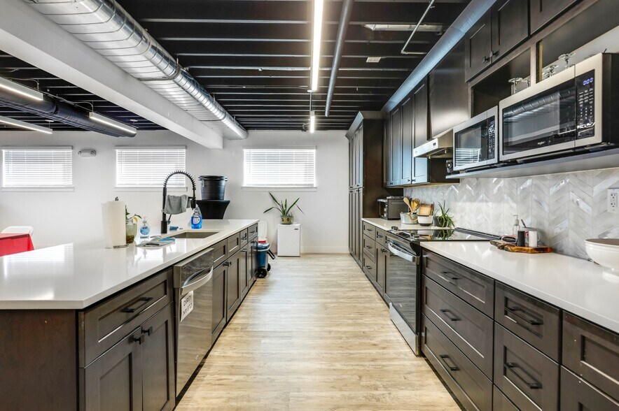 More Photos Of 4260 E Evans Ave, Denver Office For Sale