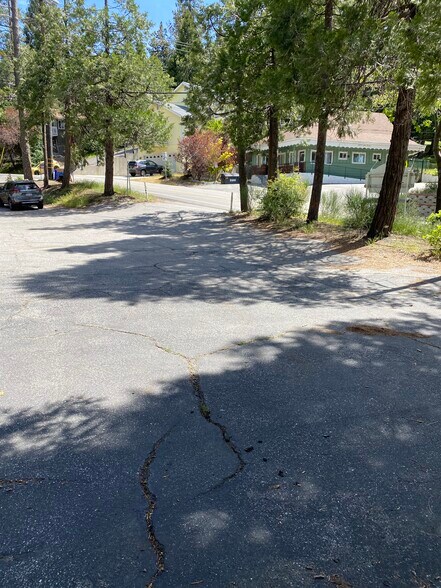 More Photos Of 23575 Lake Dr, Crestline Office For Lease