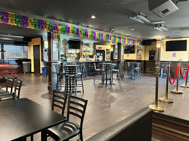 More Photos Of 12414 Carson St, Hawaiian Gardens Bar For Sale