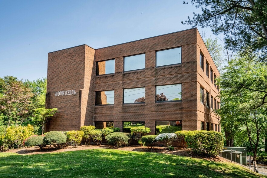More Photos Of 2751 Dixwell Ave, Hamden Office For Sale