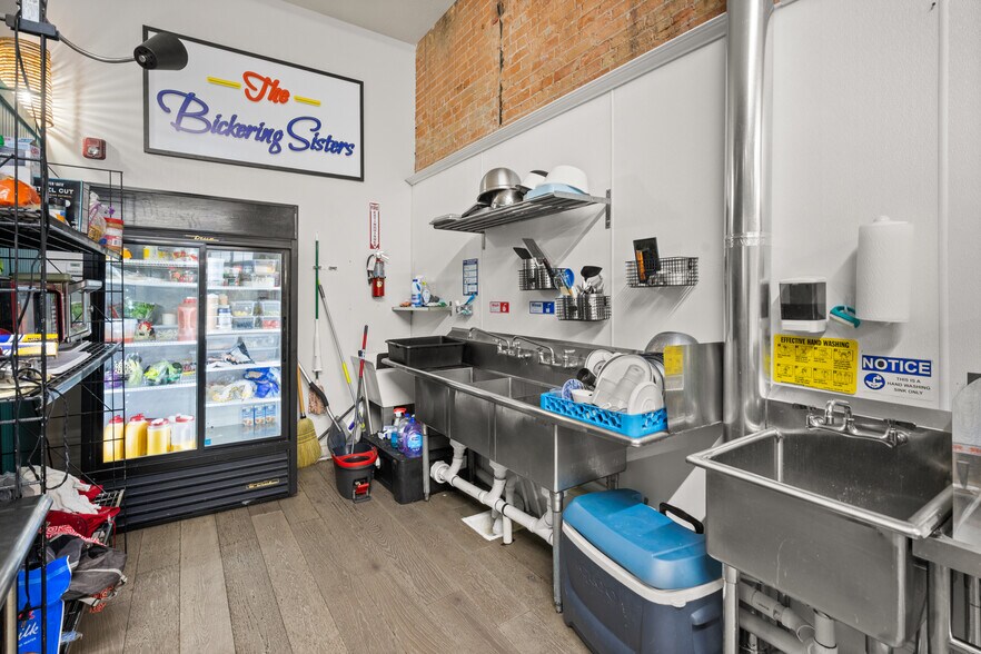 More Photos Of 2556 Washington Blvd, Ogden Storefront For Lease