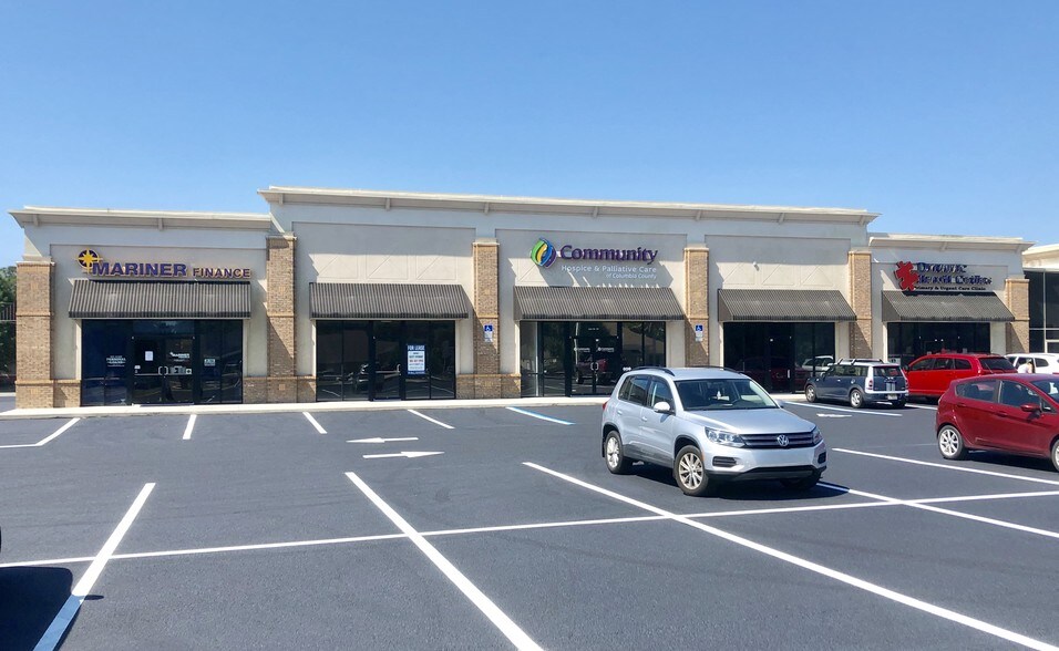 More Photos Of 161 SW Stonegate Ter, Lake City Storefront Retail Office For Lease