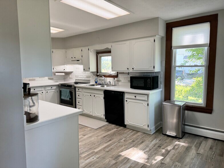 More Photos Of 3487 N Ridge Rd, Perry Industrial For Sale