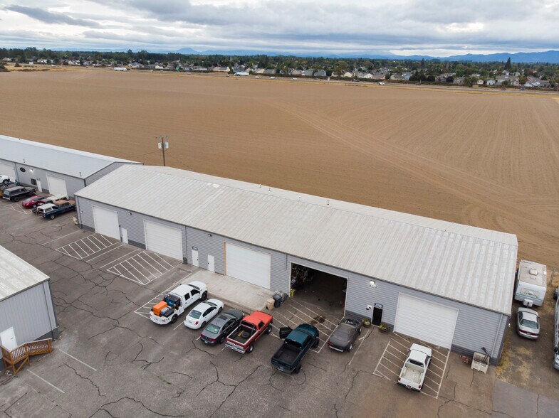 More Photos Of 2200 Three Lakes Rd SE, Albany Manufacturing For Lease