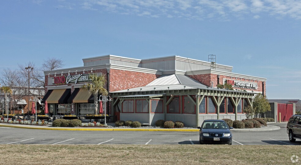 More Photos Of 5700 E Virginia Beach Blvd, Norfolk Restaurant For Lease