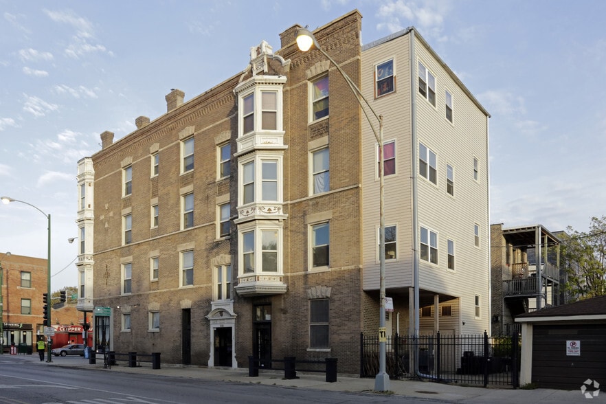 More Photos Of 1001 N California Ave, Chicago Apartments For Lease