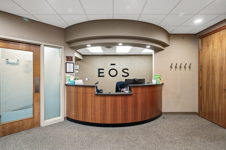 More Photos Of 13875 Hwy 13 Frontage Rd S, Savage Office For Lease