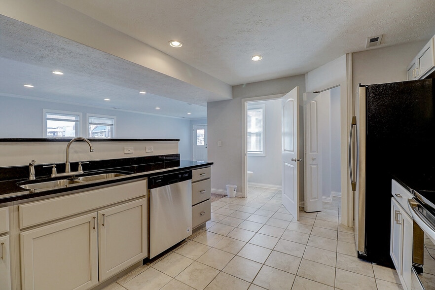 More Photos Of , Indianapolis Multifamily For Sale