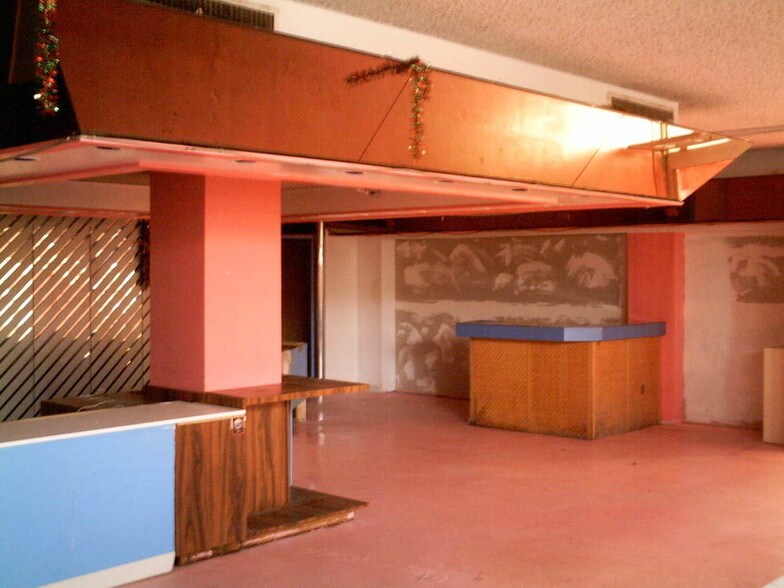 More Photos Of 75-5725-75-5729 Alii Dr, Kailua Kona General Retail For Lease