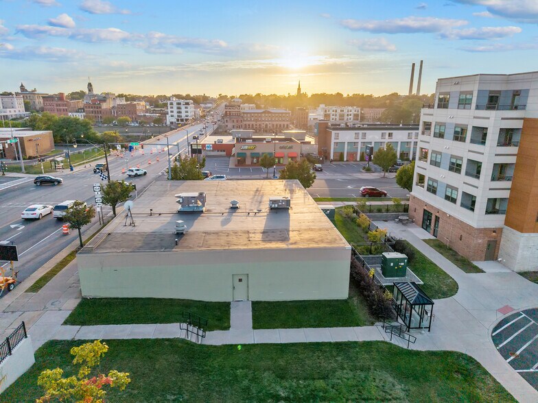 More Photos Of 91 E 1st St, Oswego Office For Sale