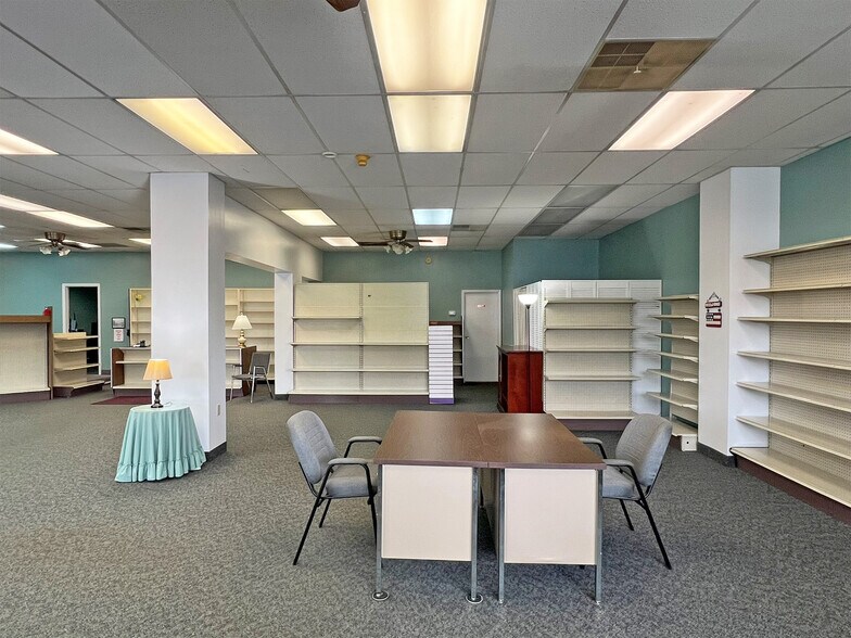 More Photos Of 4024 Main St, Erie Storefront Retail Office For Sale