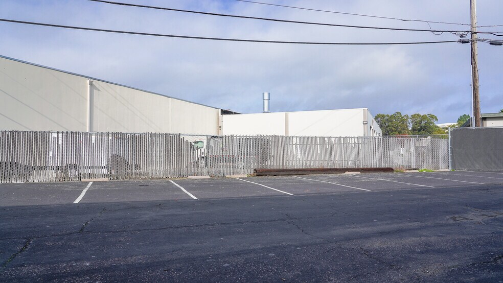 More Photos Of 20-24 Mark Dr, San Rafael Manufacturing For Lease