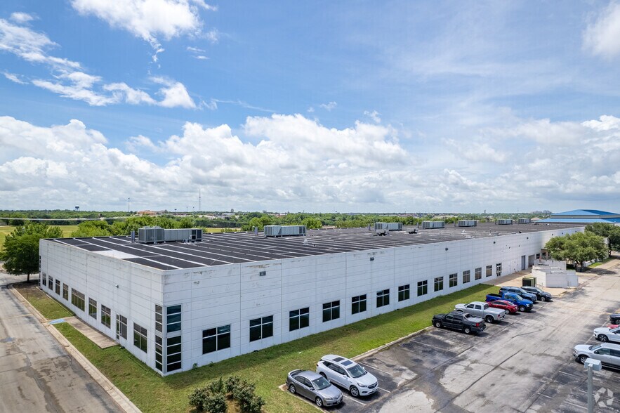 More Photos Of 1600 Eberhardt Rd, Temple Industrial For Lease