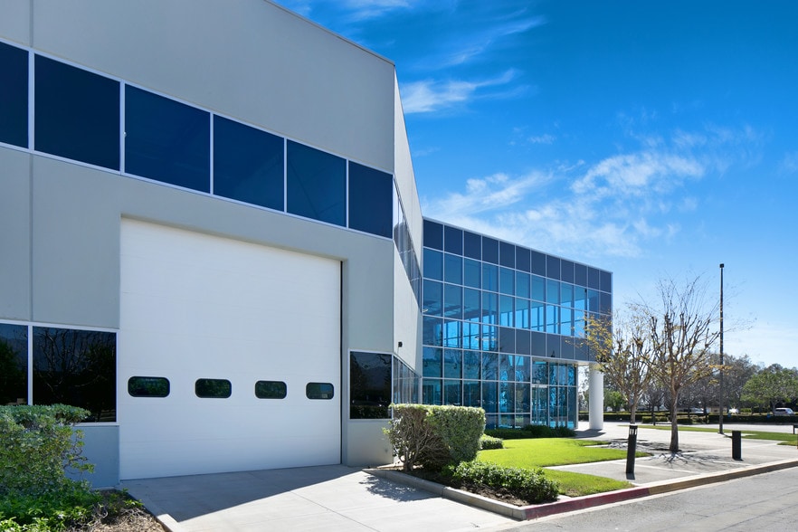 More Photos Of 2930 Inland Empire Blvd, Ontario Unknown For Lease