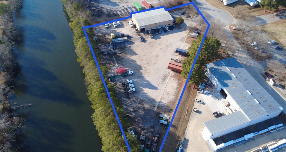 Primary Photo Of 3317 Business Center Dr, Chesapeake Service For Lease