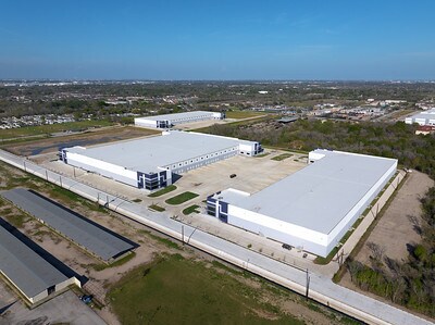 More Photos Of 7560 S Sam Houston Pky E, Houston Unknown For Lease