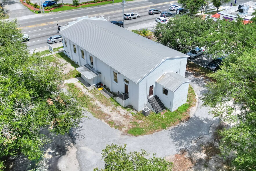 More Photos Of 1649 3rd St SW, Winter Haven Religious Facility For Lease