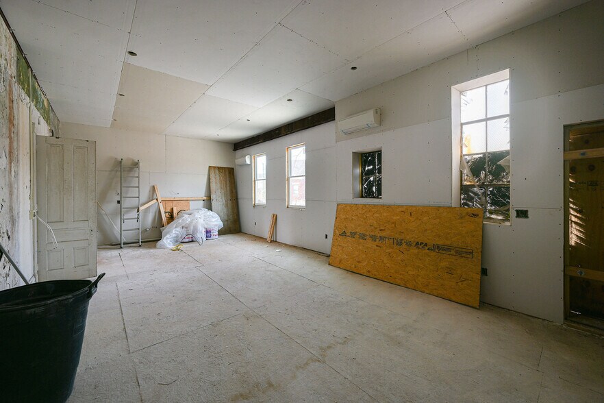 More Photos Of 1913 Central Ave, Cincinnati Office Residential For Sale